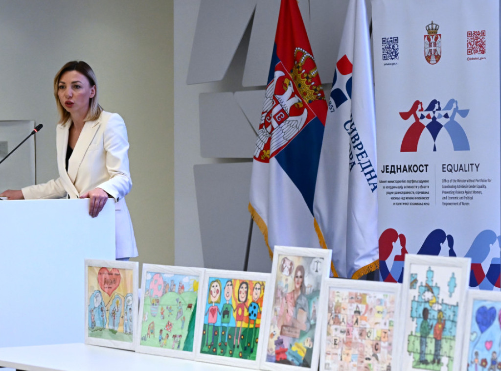 Ministarka Macura i PKS organizovali humanitarnu aukciju, prihod namenjen Sigurnoj kući u Beogradu