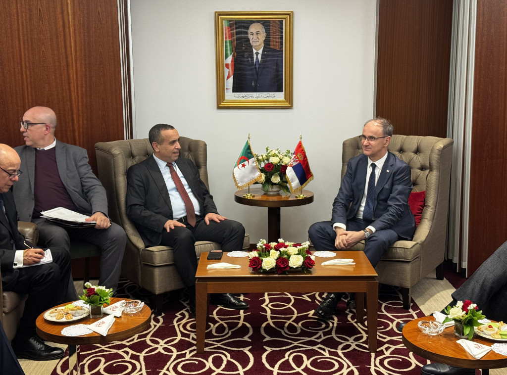 Đuro Macut razgovarao sa alžirskim ministrima o produbljivanju saradnje u trgovini i zelenoj energiji