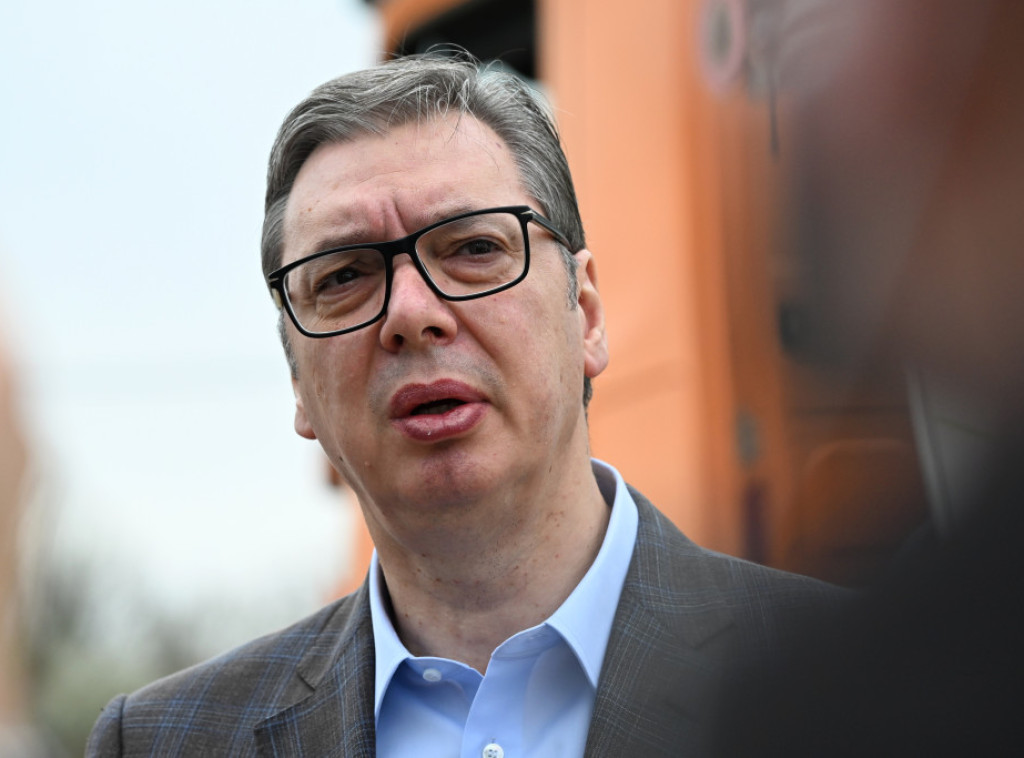 Vučić: Građani mogu da budu mirni, policija radi svoj posao, na protestima je bilo najviše 3.900 ljudi
