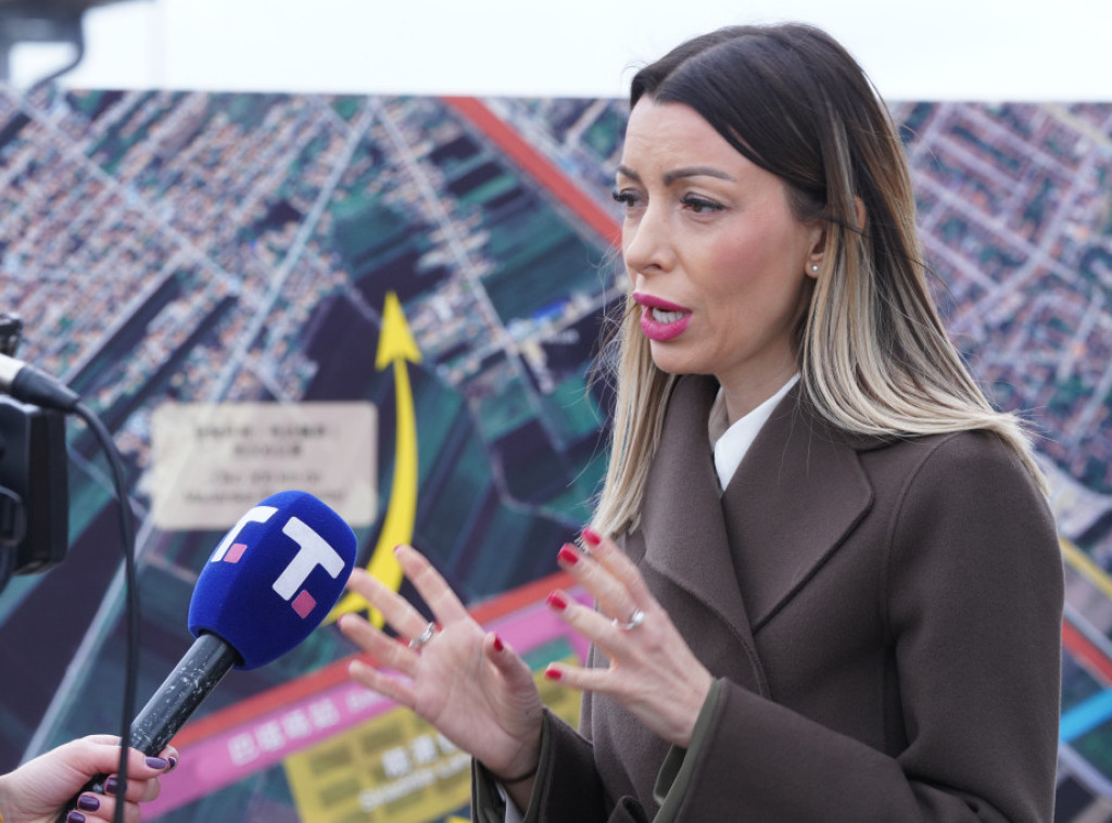 Ministarka Mesarović prisustvovala polasku voza sa srpskim proizvodima ka provinciji Hebej