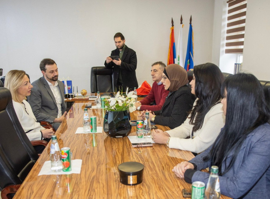 Tatjana Macura u Sjenici: Veće učešće žena u odlučivanju ključ razvoja lokalne zajednice