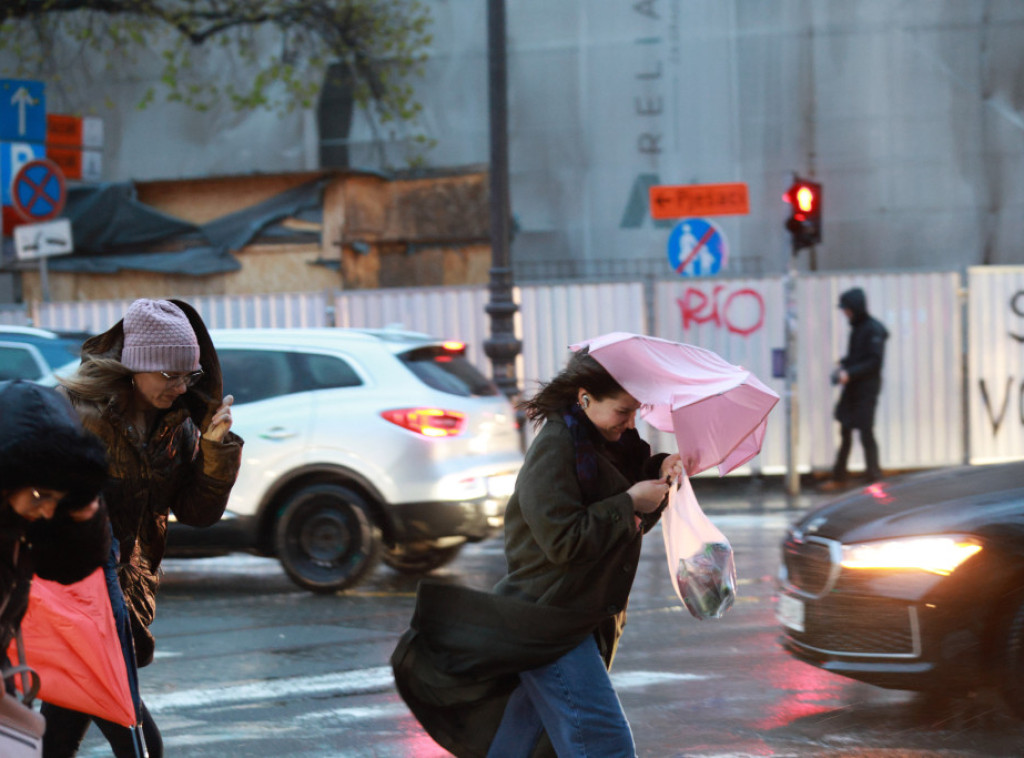 Trebinje zahvatila jaka bura, udari vetra i do 40 kilometara na čas