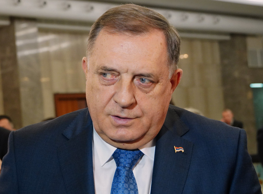 Dodik: Laka ti zemlja, generale