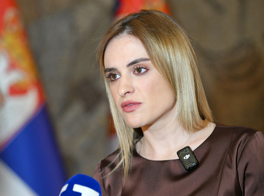 Milica Đurđević Stamenkovski položila venac u Aleji stradalih u šestoaprilskom bombardovanju