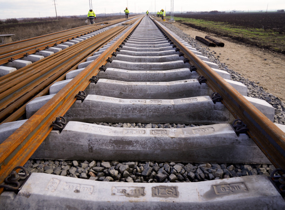 Srpska: Putnički voz naleteo na odron na pruzi Doboj-Banjaluka, nema povređenih