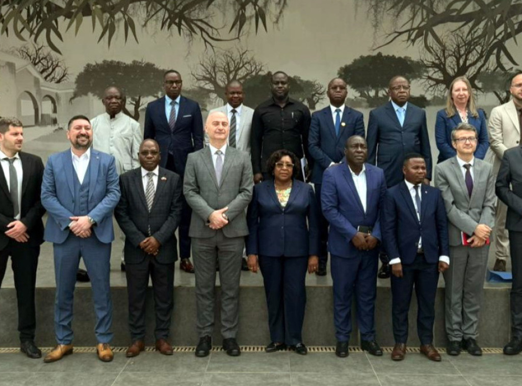 Delegacija Pokrajinske vlade na prvom Poslovnom i investicionom forumu u Angoli