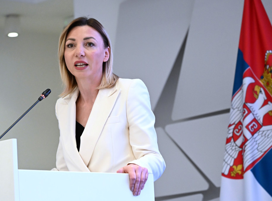 Tatjana Macura: Odbijanje dijaloga sa predsednikom pokazuje neodgovornost