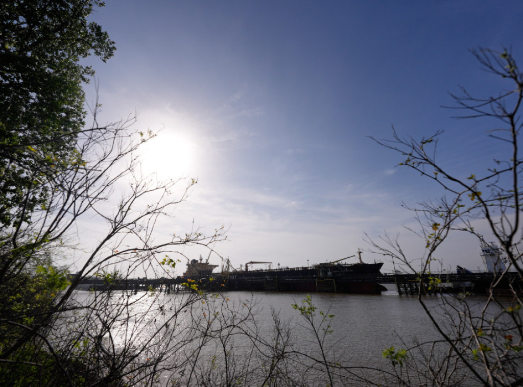 Blumberg: Tankeri iz Omana alternativnom rutom ušli u Ormuski moreuz