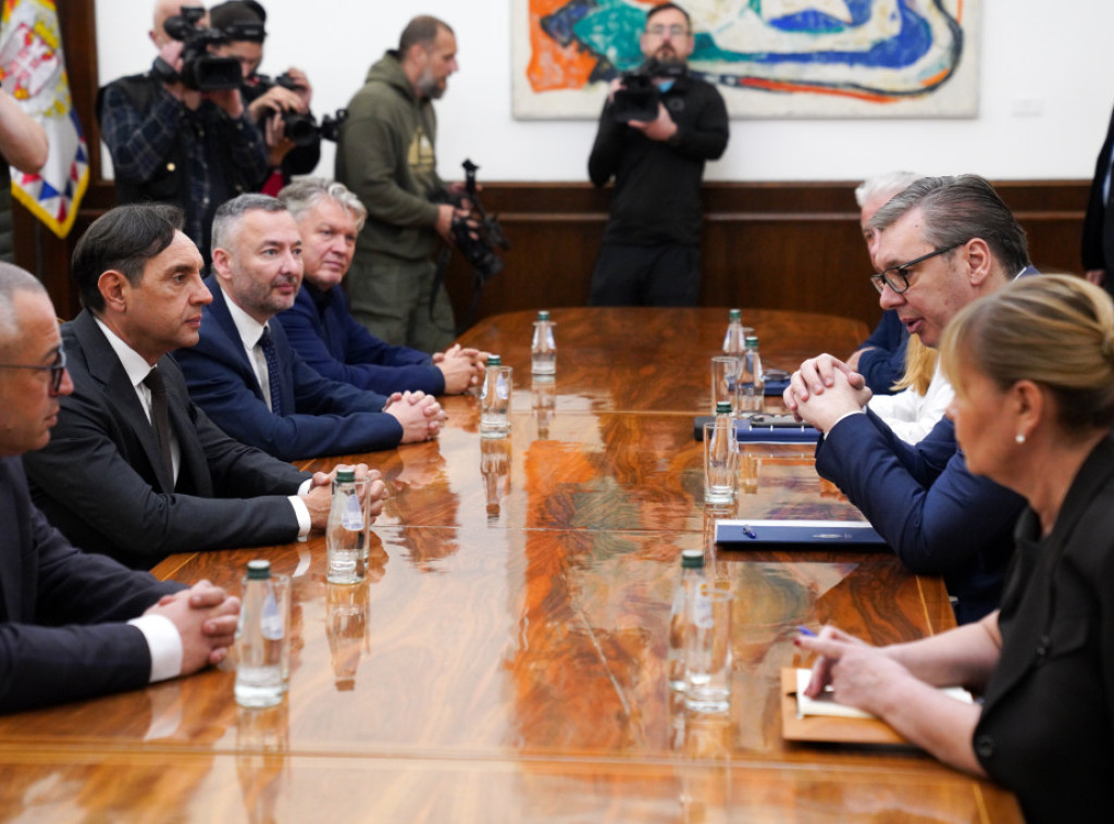 Završene konsultacije predsednika Vučića sa predstavnicima Pokreta socijalista