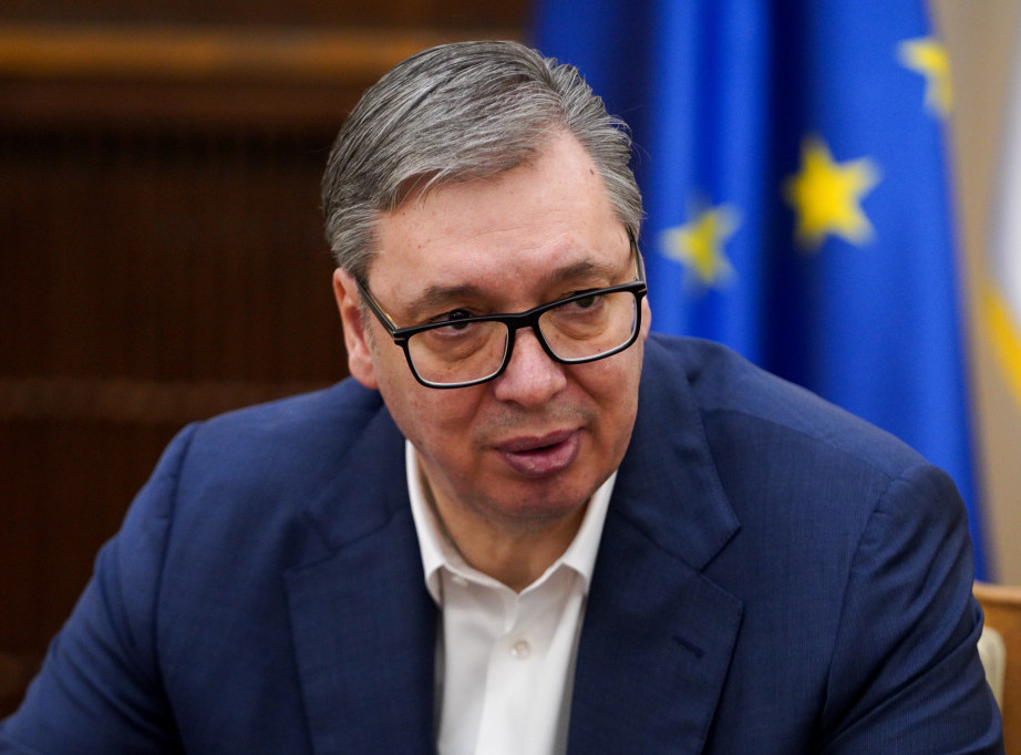 Počele konsultacije predsednika Vučića sa predstavnicima Saveza vojvođanskih Mađara