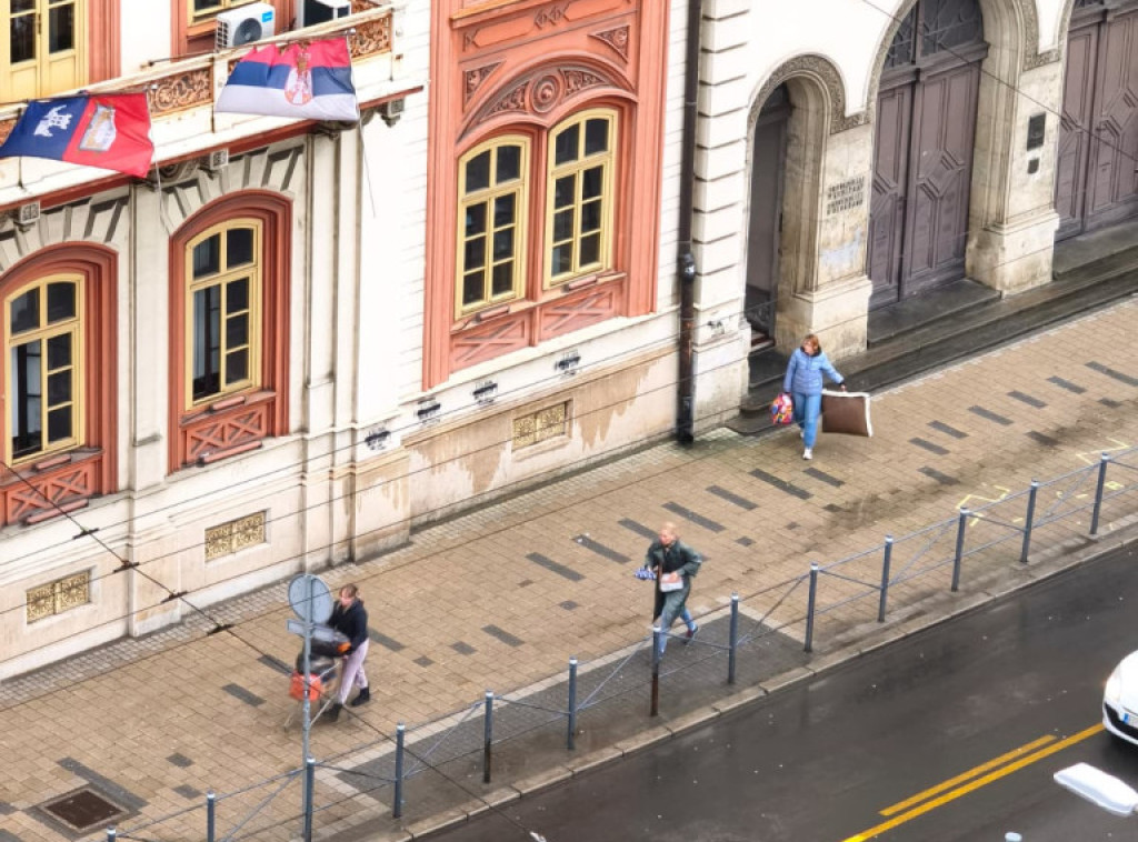 Studenti u blokadi napuštaju zgradu Rektorata Univerziteta u Beogradu