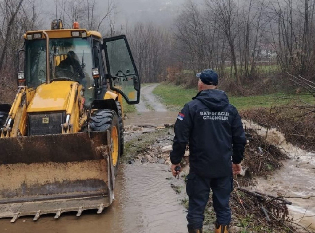 Situacija na poplavljenim područjima u Moravičkom i Zlatiborskom okrugu stabilna