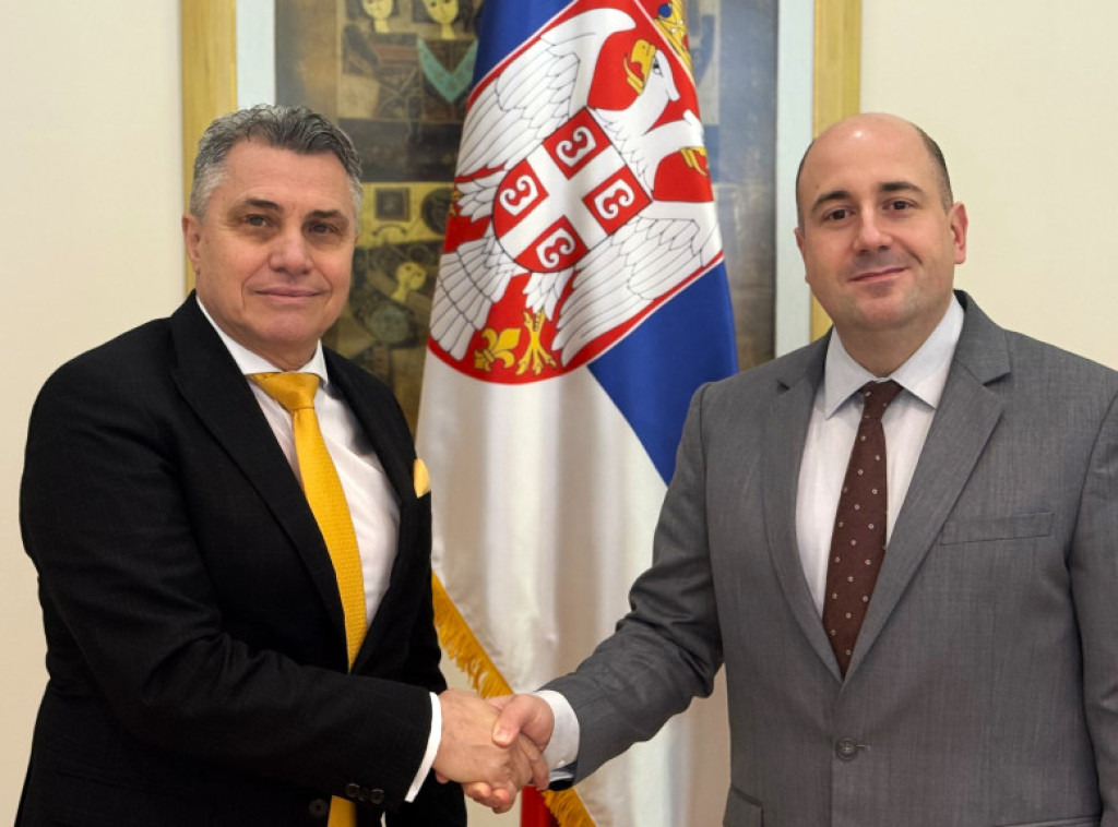 Dušan Kozarev sa Nikolom Tupančeskim o jačanju povezanosti u oblastima infrastrukture i energetike