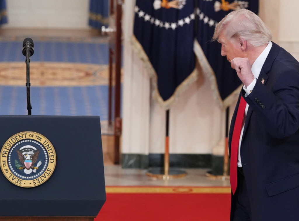 Tramp naredio isplatu plata zaposlenima u Ministarstvu nacionalne bezbednosti