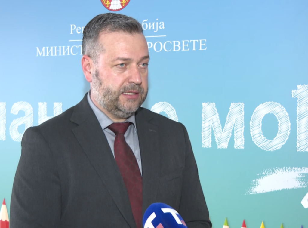 Ivan Ćilerdžić: Besplatne udžbenike i ove godine dobiće oko 96.000 učenika