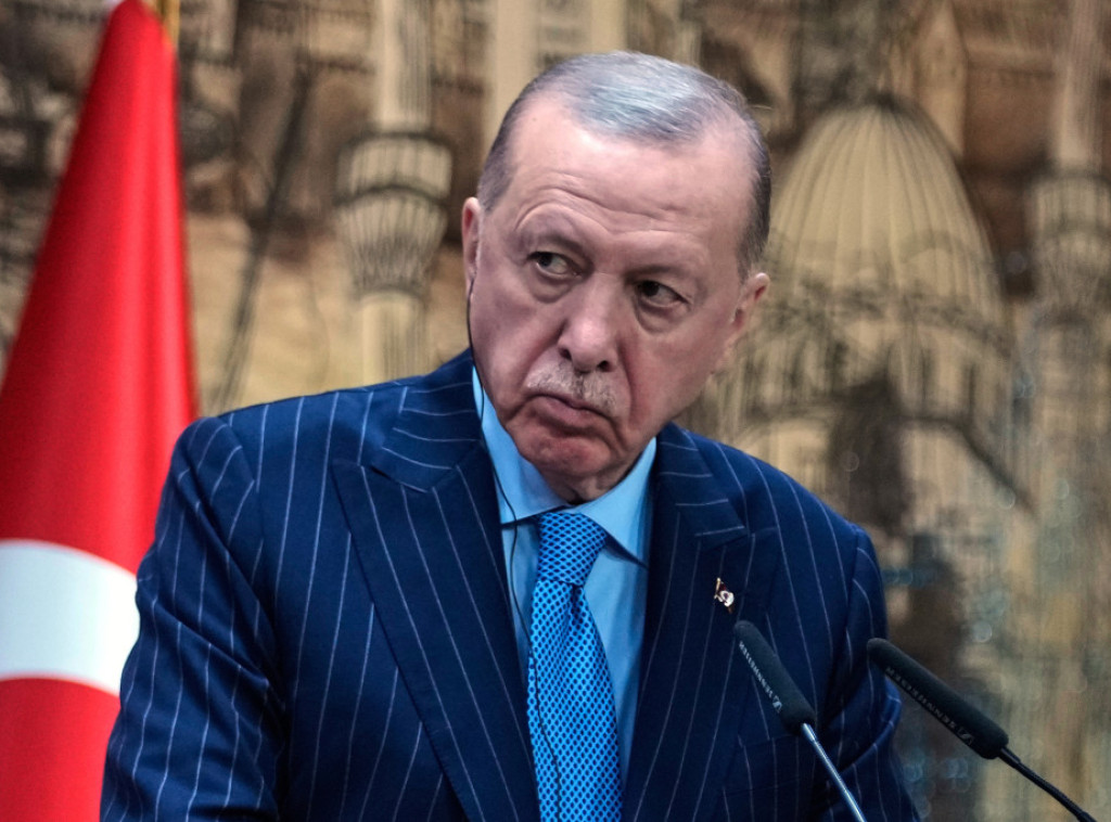 Erdogan poručio Pezeškijanu: Pregovori između SAD i Irana da budu maksimalno iskorišćeni