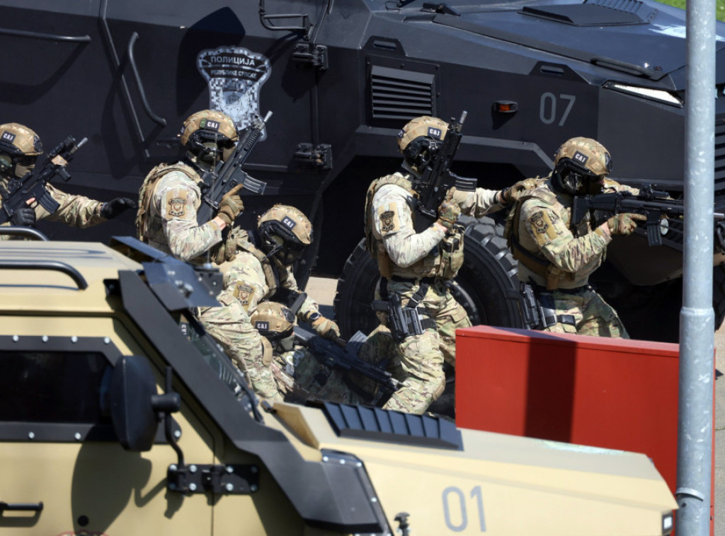 Pokazna vežba SAJ-a, Žandarmerije i Uprave za vazduhoplovstvo u Banjaluci