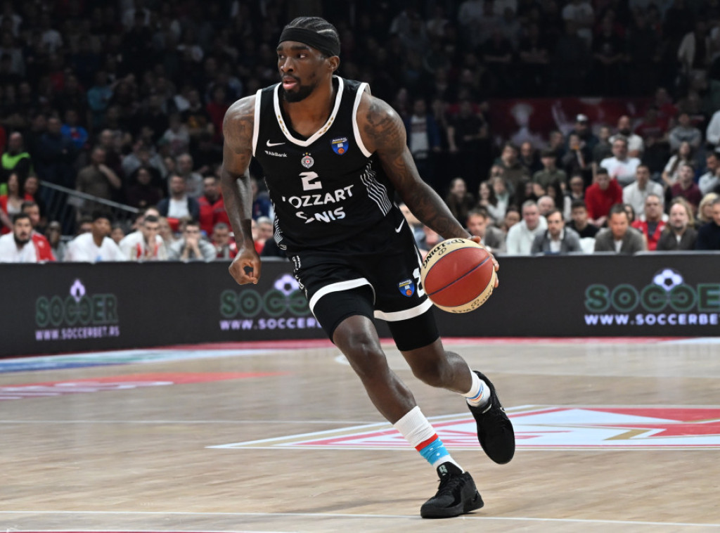 Košarkaši Partizana posle produžetka poraženi od Efesa u 36. kolu Evrolige