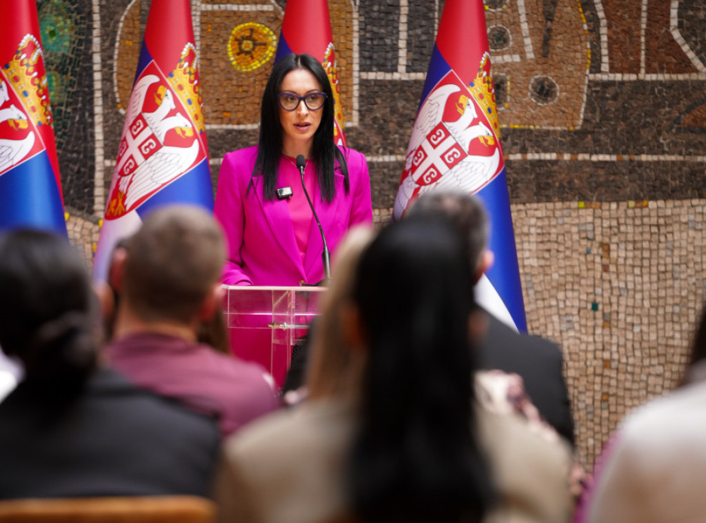Jelena Žarić Kovačević uručila majkama rešenja o subvencijama za kupovinu prve nekretnine
