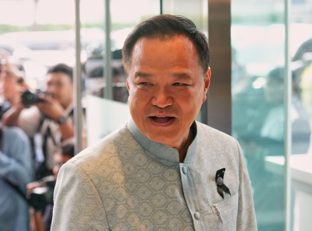 Tajland: Novi kabinet premijera Anutina Čarnvirakula položio zakletvu