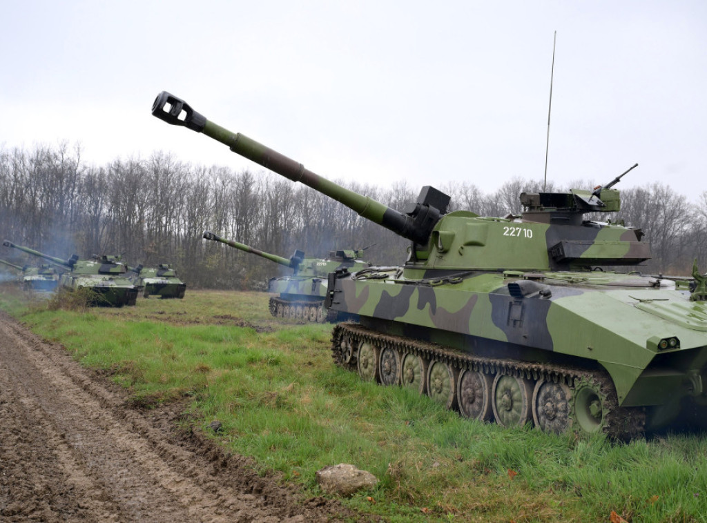 Obuka kopnenih jedinica Vojske Srbije na usavršenim samohodnim haubicama realizovana u Kraljevu