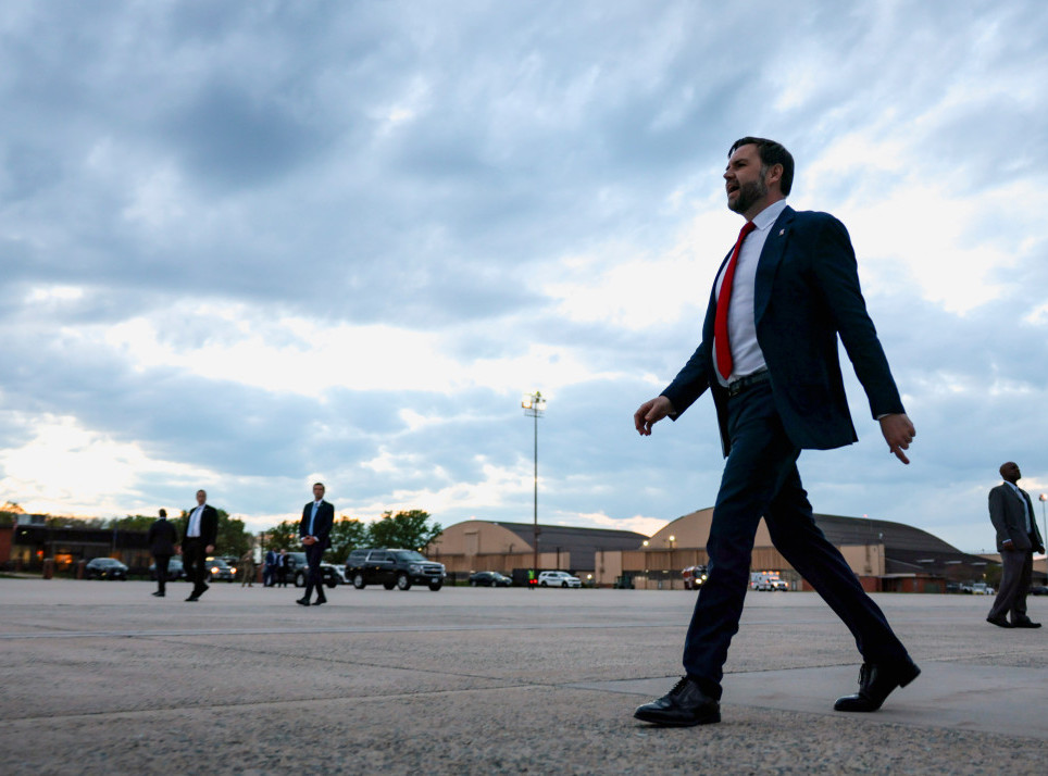 Potpredsednik SAD Džej Di Vens optužio Iran za "ekonomski terorizam"