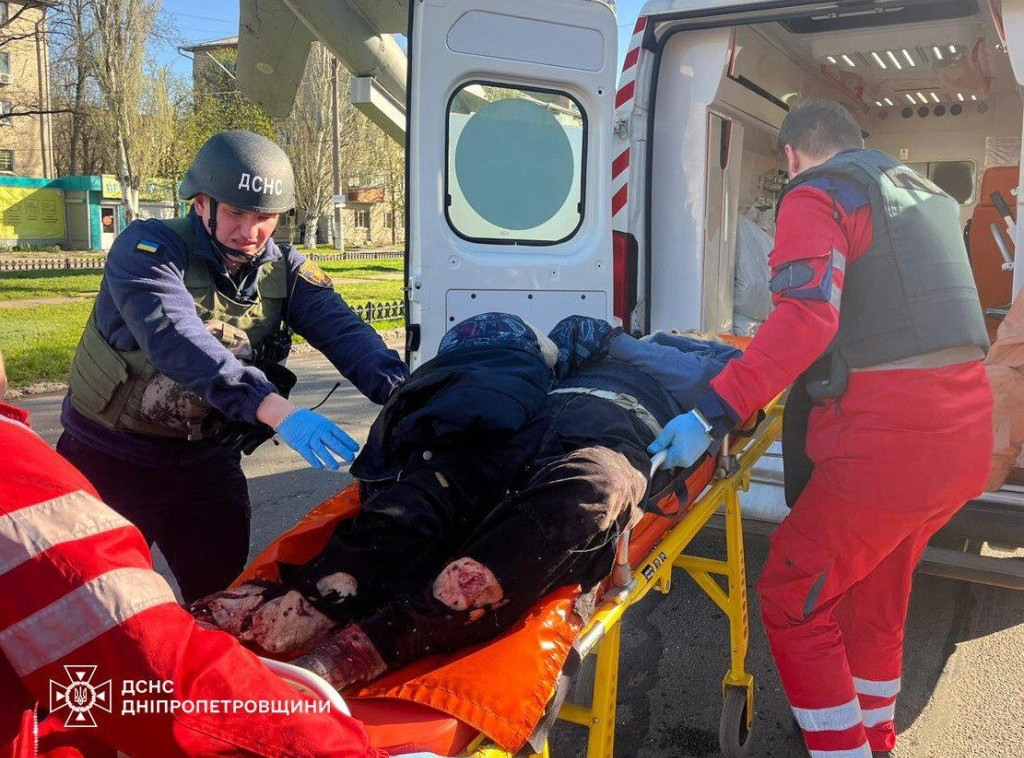 Hanza: U Nikopolju Rusi pogodili minibus - troje poginulih, 12 povređenih