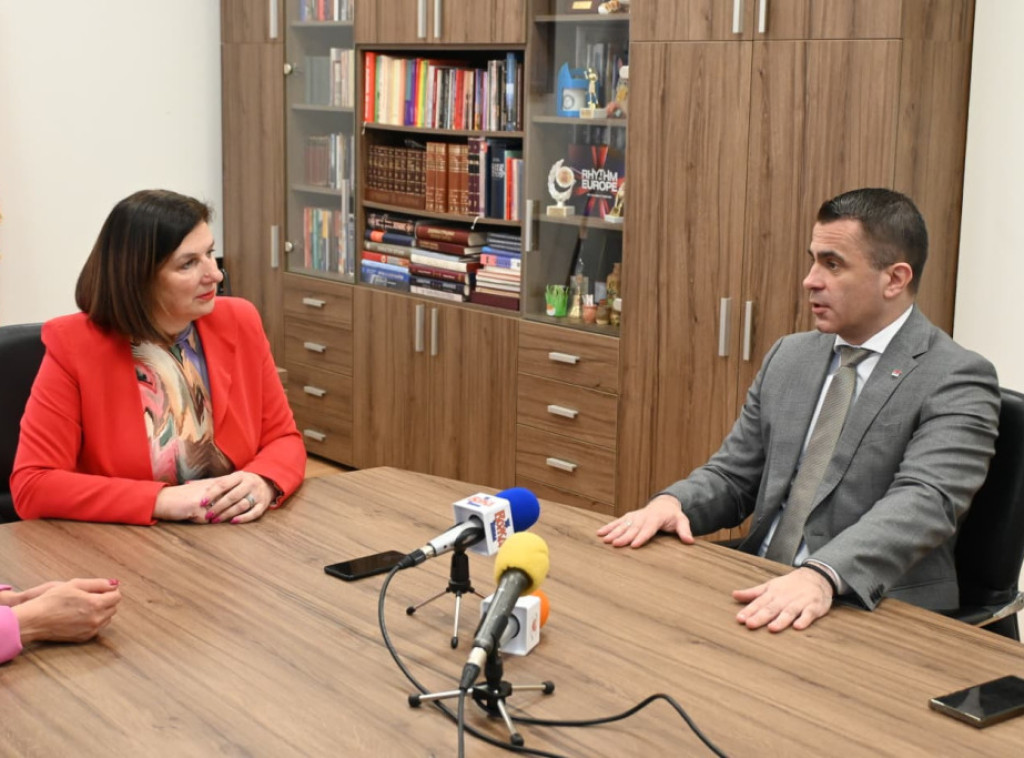 Ministar Milićević u Topoli razgovarao o organizaciji letnjeg kampa za mlade iz dijaspore