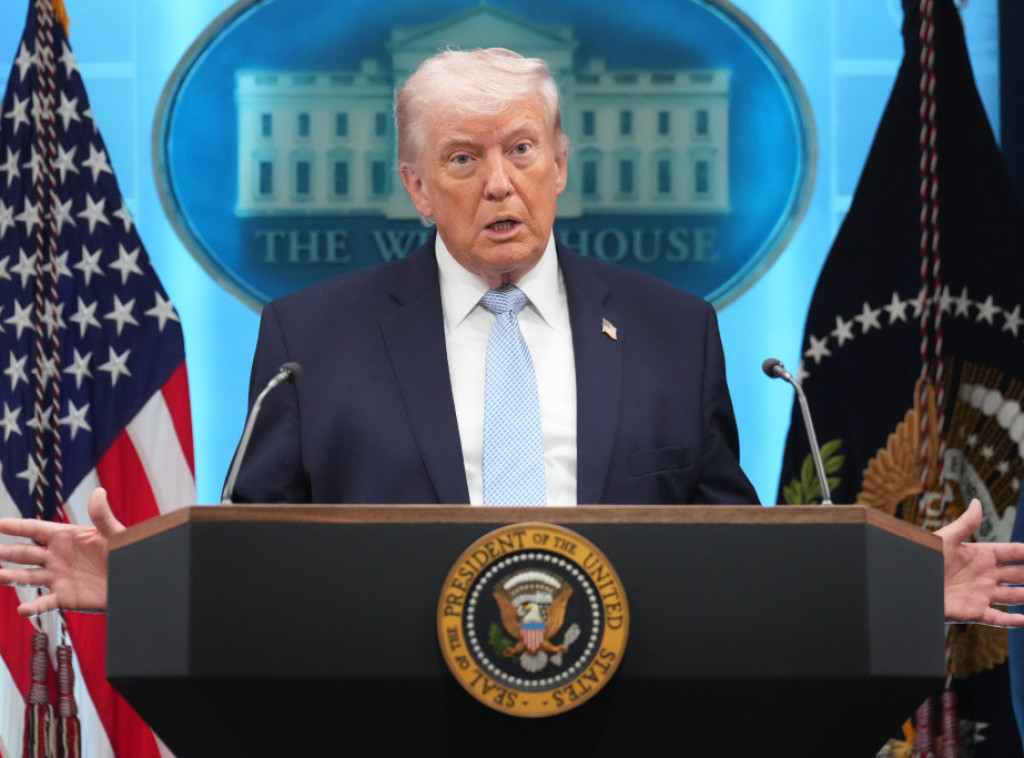 Tramp: U toku su "žestoki pregovori" sa Iranom