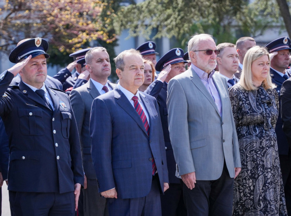 Ivica Dačić: Prijem novih vatrogasaca je pokazatelj snage države