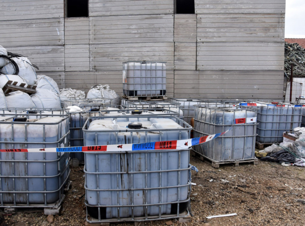 Smederevska policija pronašla 115 tona opasnog otpada, uhapšene dve osobe