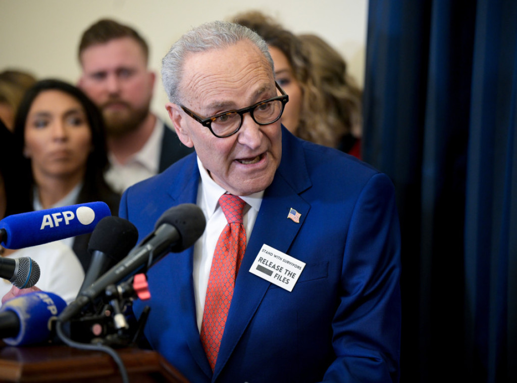 Šumer: Pozvaćemo Senat da se izjasni o ograničenju Trampovih ratnih ovlašćenja