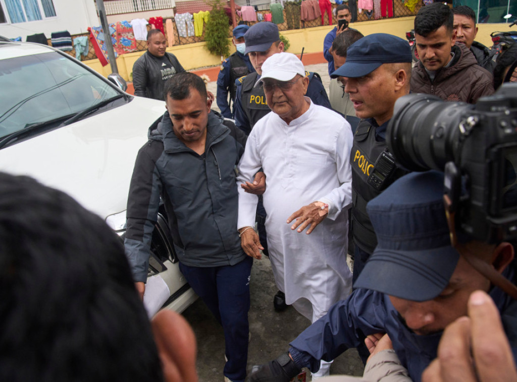 Nepal: Izdat nalog za hapšenje bivšeg premijera zbog optužbi za pranje novca