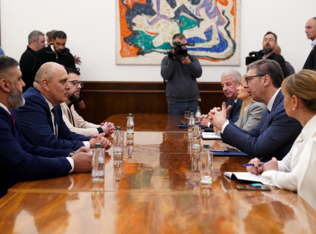 Završene konsultacije Vučića sa predstavnicima Udruženih sindikata "Sloga"