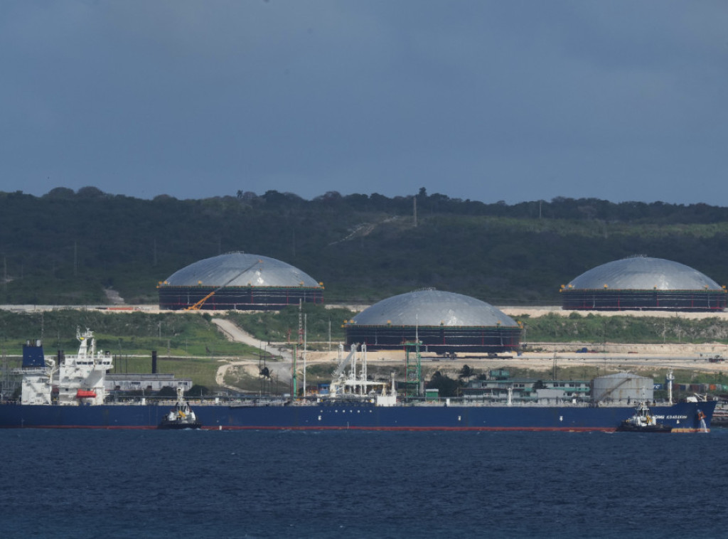 Cena sirove nafte oko 99 dolara po barelu, očekuje se pad