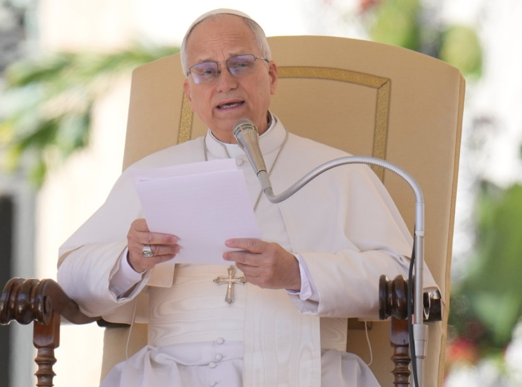 Papa apelovao na okončanje "brutalnog rata" na Bliskom istoku