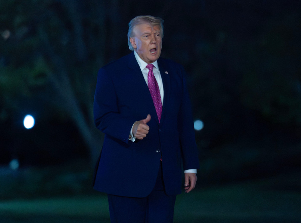 Tramp: Ne treba nam rezervni plan, Ormuski moreuz biće otvoren sa ili bez Irana