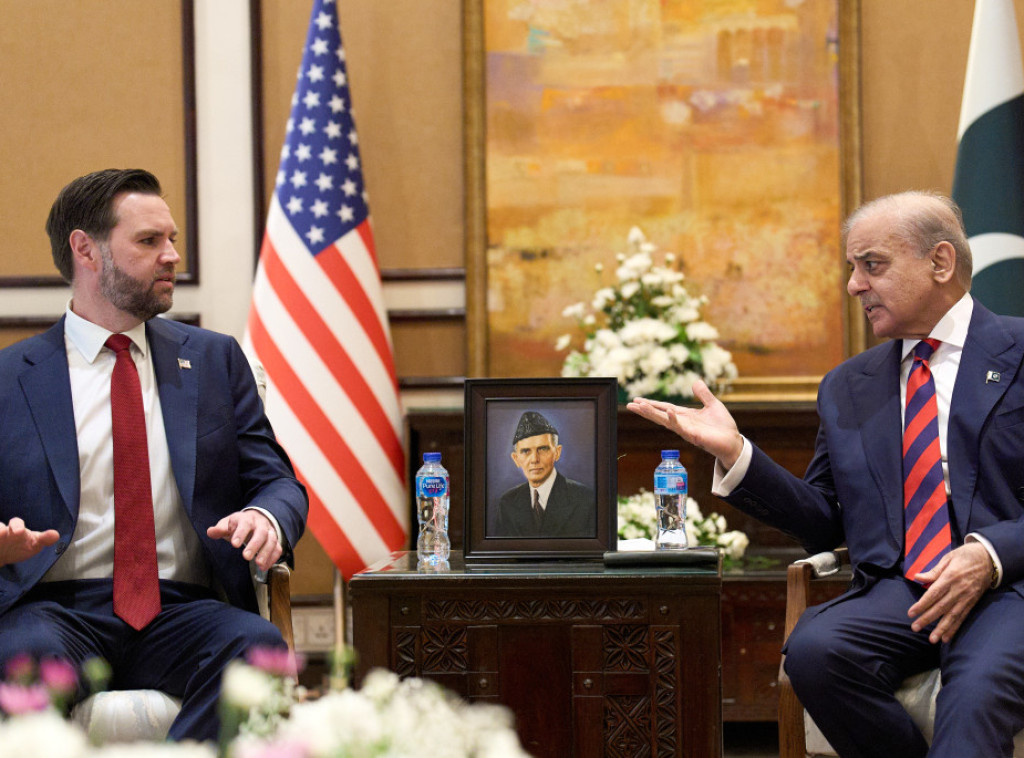 Prva runda pregovora SAD i Irana završena nakon nešto manje od dva sata