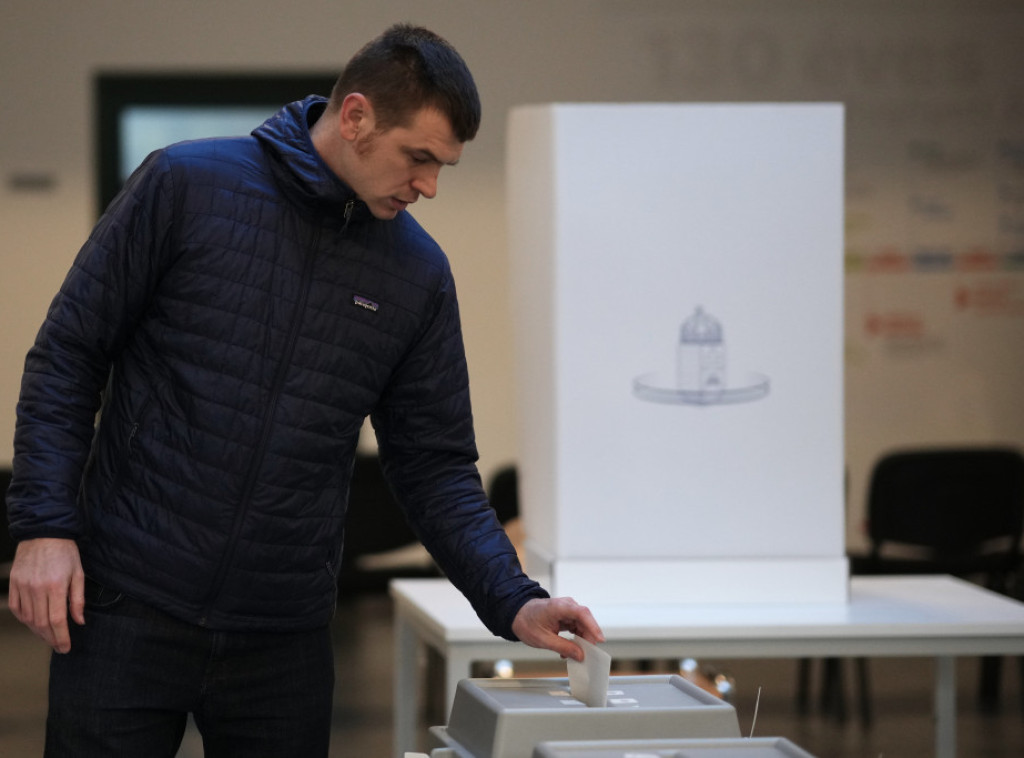 U Mađarskoj danas parlamentarni izbori, glasa više od 8,1 miliona građana