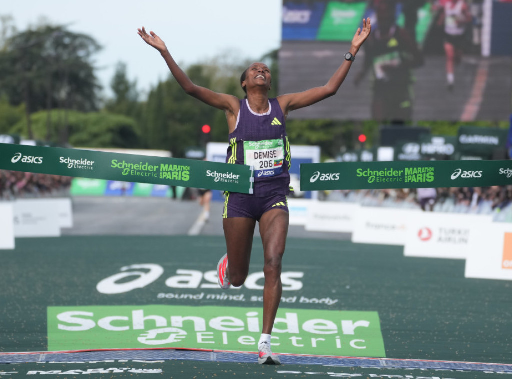 Počeo Pariski maraton, učestvuje 60 hiljada takmičara