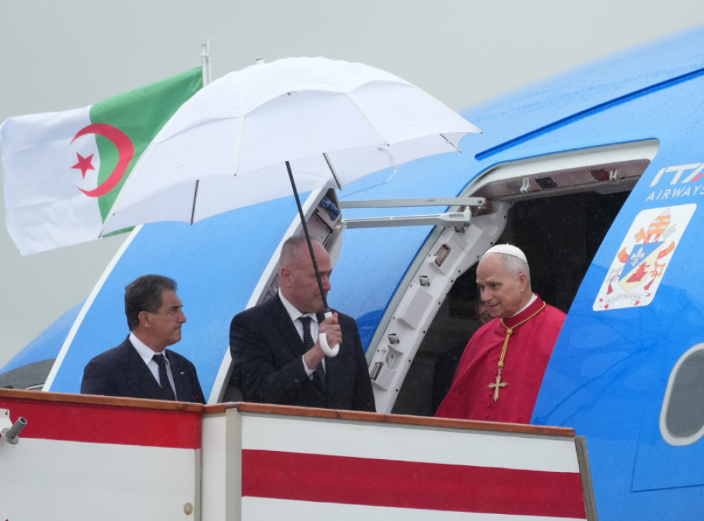 Papa Lav XIV stigao u Alžir, kritikovao kršenja međunarodnog prava