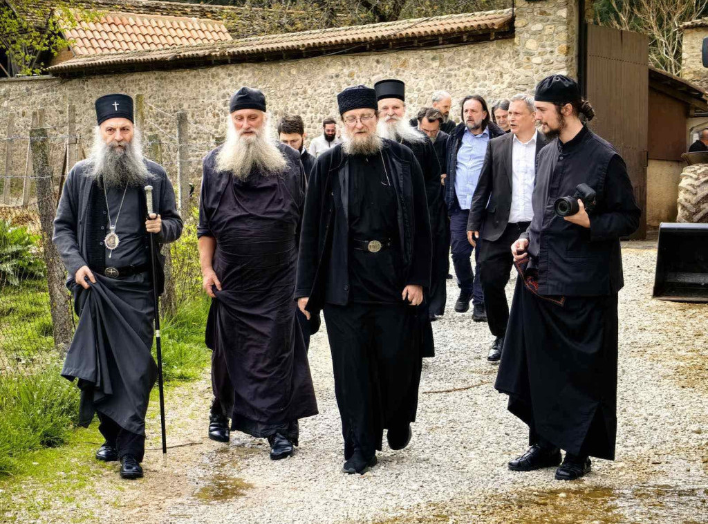 Patrijarh Porfirije obišao imanje manastira Visoki Dečani na Veliki ponedeljak