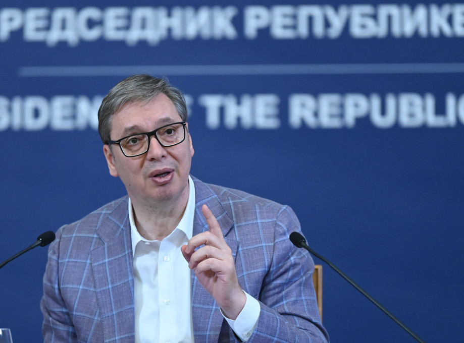 Počele konsultacije predsednika Vučića sa predstavnicima Srpske radikalne stranke