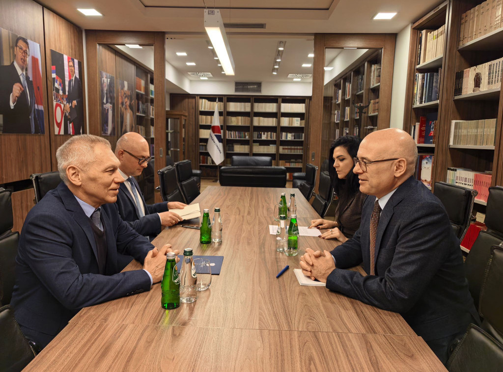 Vučević razgovarao sa Bocan-Harčenkom o međunarodnim prilikama, bezbednosnim i ekonomskim izazovima