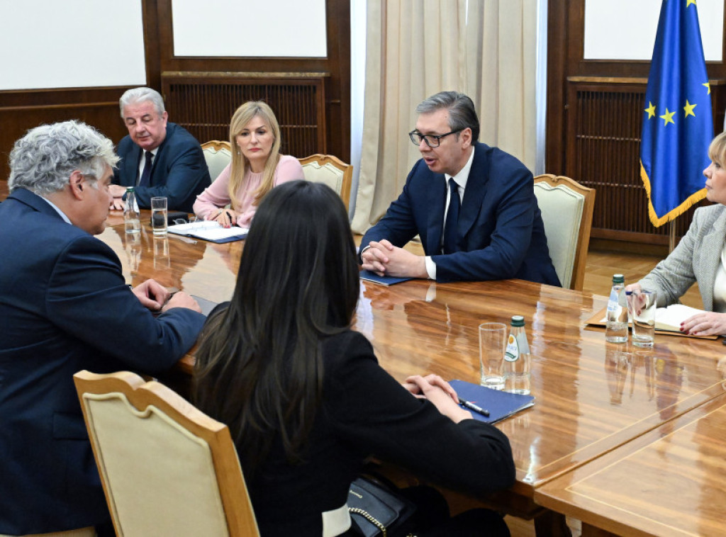 Završene konsultacije predsednika Vučića sa predstavnicima Narodne stranke