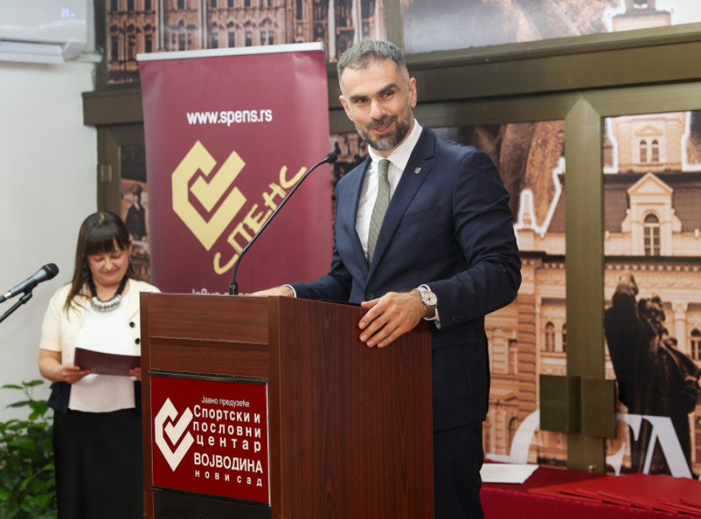 Žarko Mićin obišao Spens povodom 45 godina postojanja: On je simbol Novog Sada