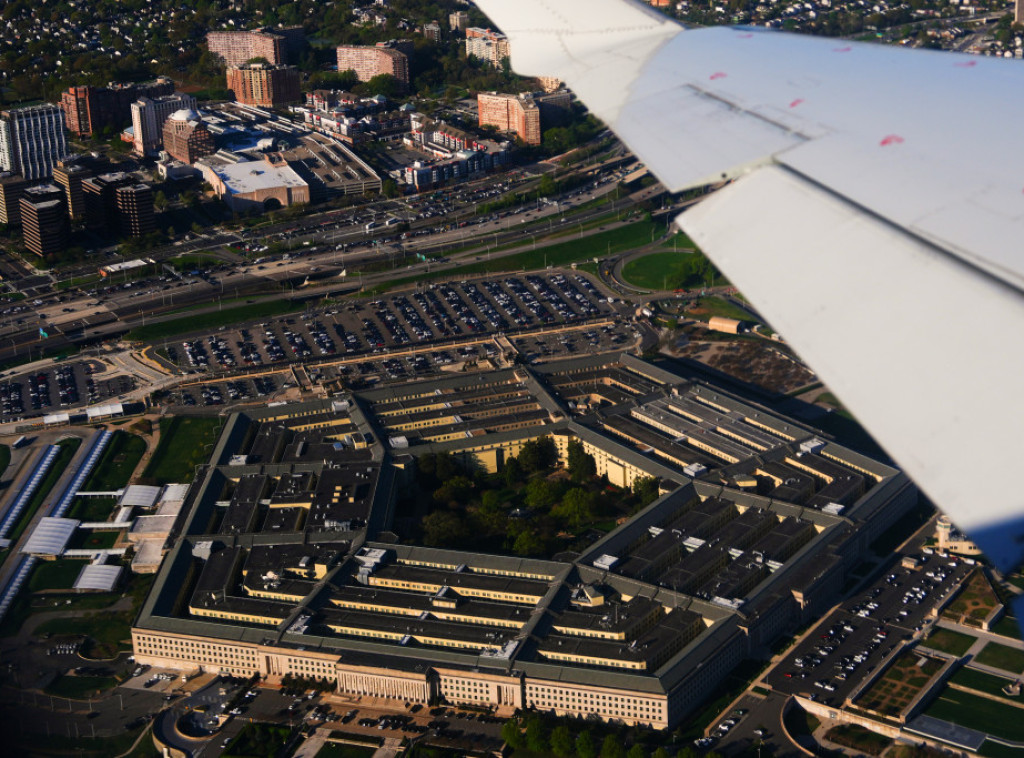 Mediji: Pentagon razgovara sa proizvođačima automobila o povećanju proizvodnje oružja
