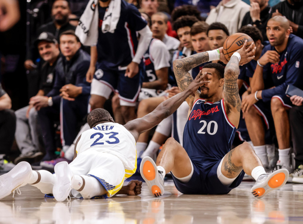 Pobede košarkaša Filadelfije i Golden Stejta u plej-inu NBA lige