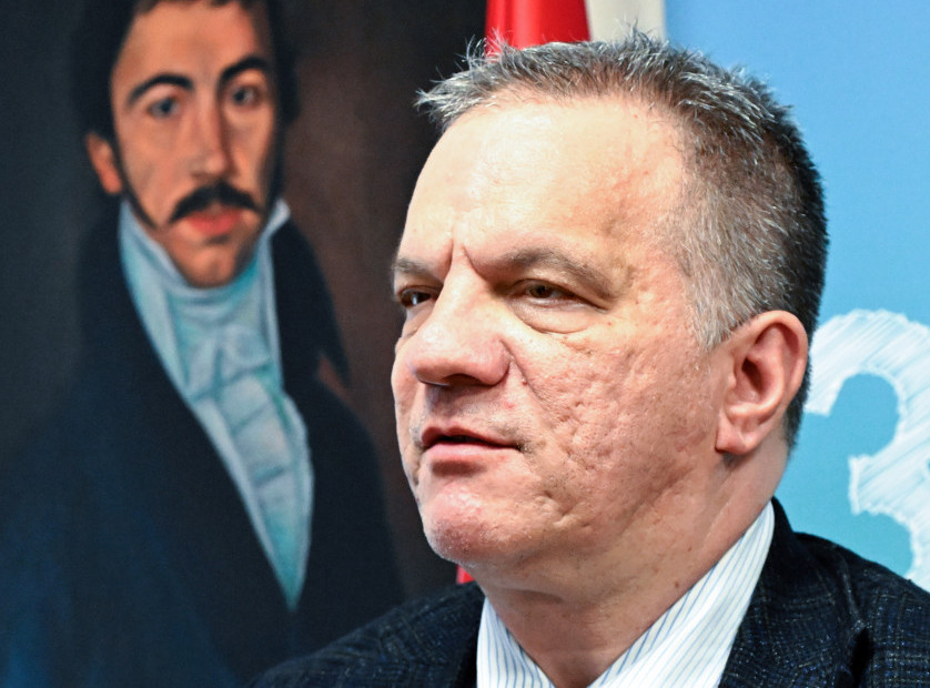 Dejan Vuk Stanković čestitao osmacima završetak nastave: Nastavite putem znanja i obrazovanja