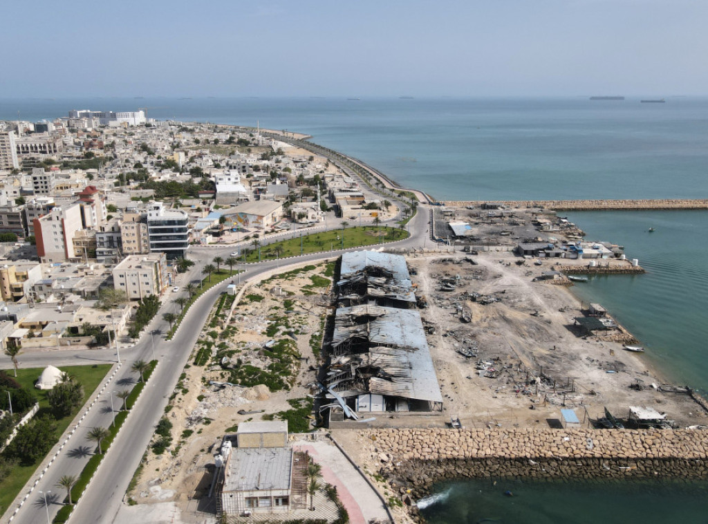 Iranski vojni savetnik ajatolaha: Sistemi spremni da potope američke brodove